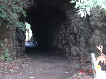 荒川支流安谷川にある手掘りトンネル